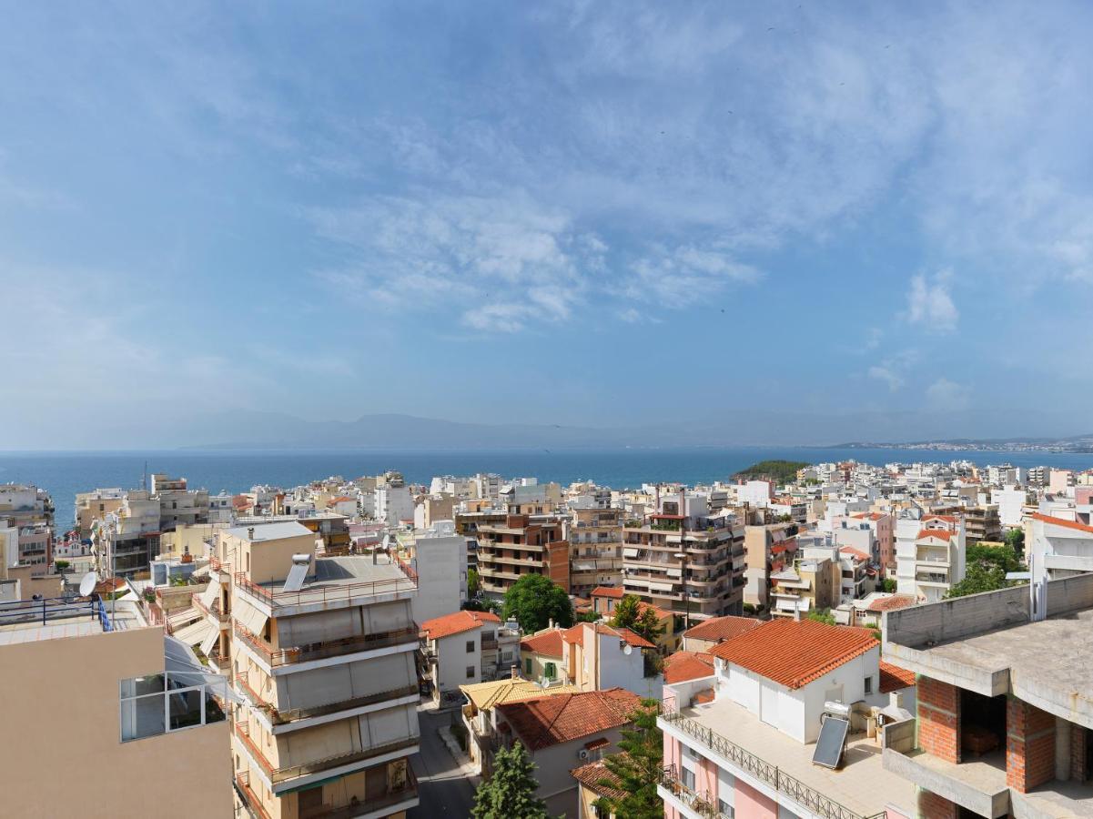 Modern Penthouse Overlooking Halkis Chalkís Esterno foto