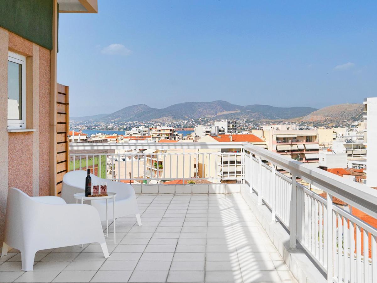 Modern Penthouse Overlooking Halkis Chalkís Esterno foto